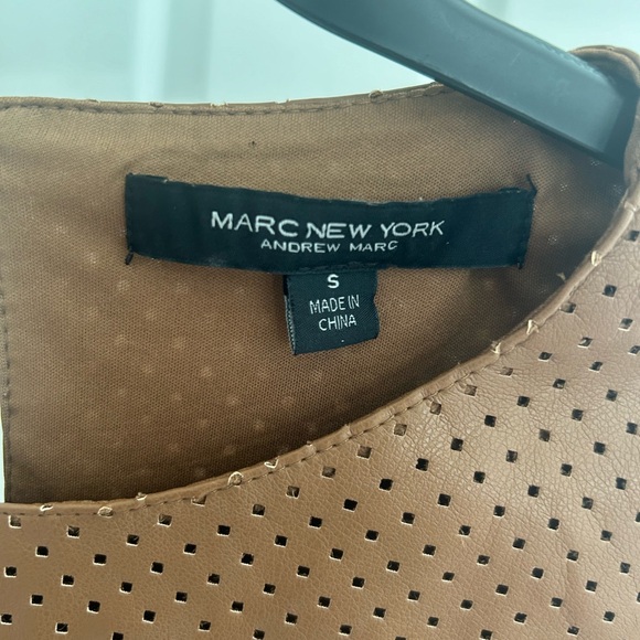 Marc Jacobs of New York Perforated Faux Leather Sleeveless Top Size S - Picture 2 of 6